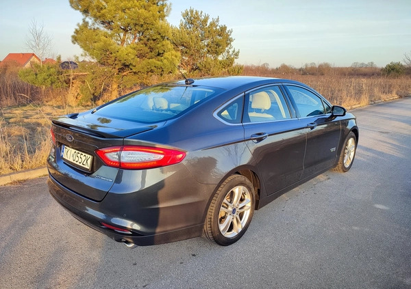 Ford Mondeo cena 61800 przebieg: 129140, rok produkcji 2016 z Chmielnik małe 704